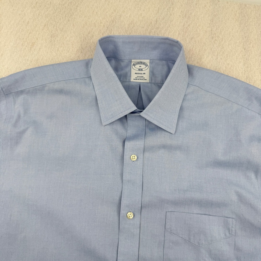 Brooks Brothers Regular Fit Non Iron Short Sleeve Dress Shirt Size 16 Light Blue